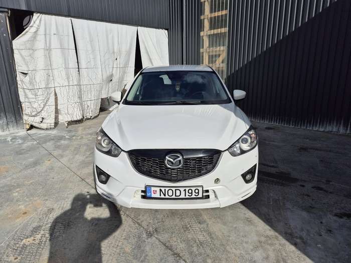Mazda CX-5, 2.2 l., off-road / crossover