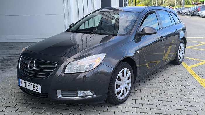 Opel Insignia, 2.0 l., wagon