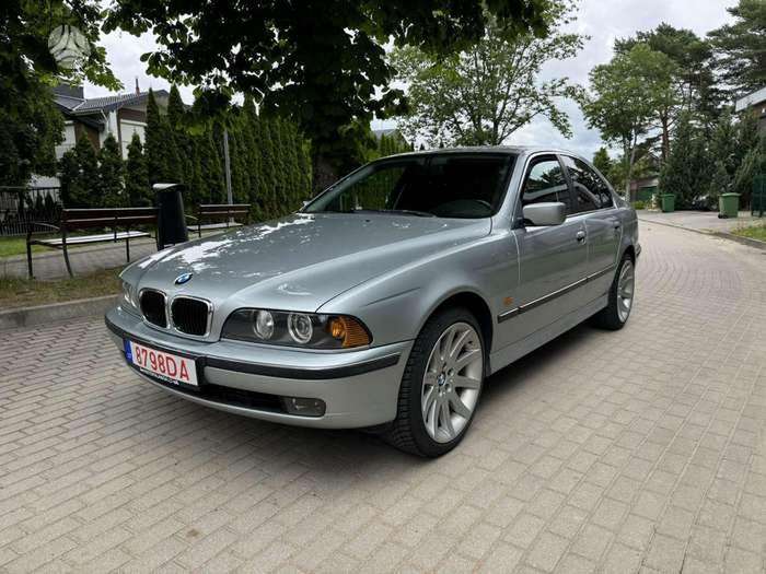 BMW 520, 2.0 l., Седан