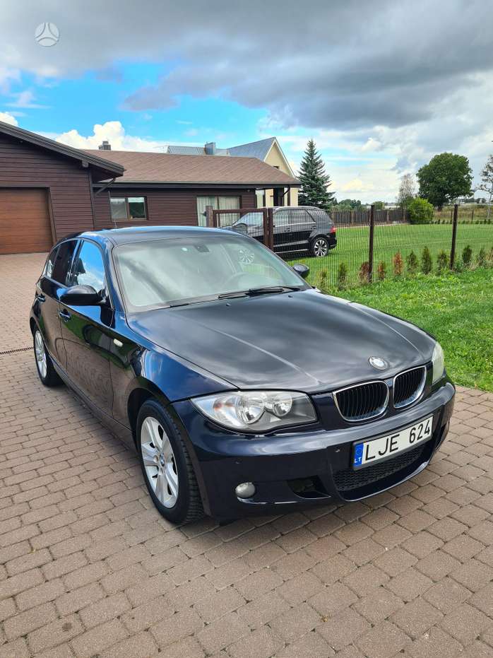 BMW 118, 2.0 l., hatchback