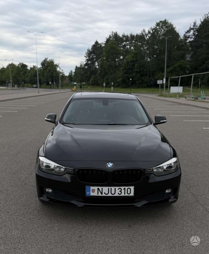 BMW 320, 2.0 l., Седан