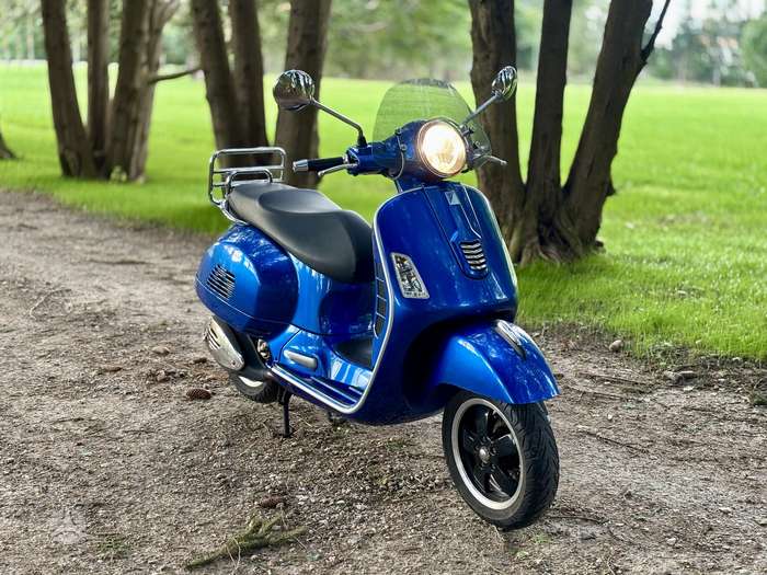 Piaggio Vespa 125cc, мотороллеры / мопеды