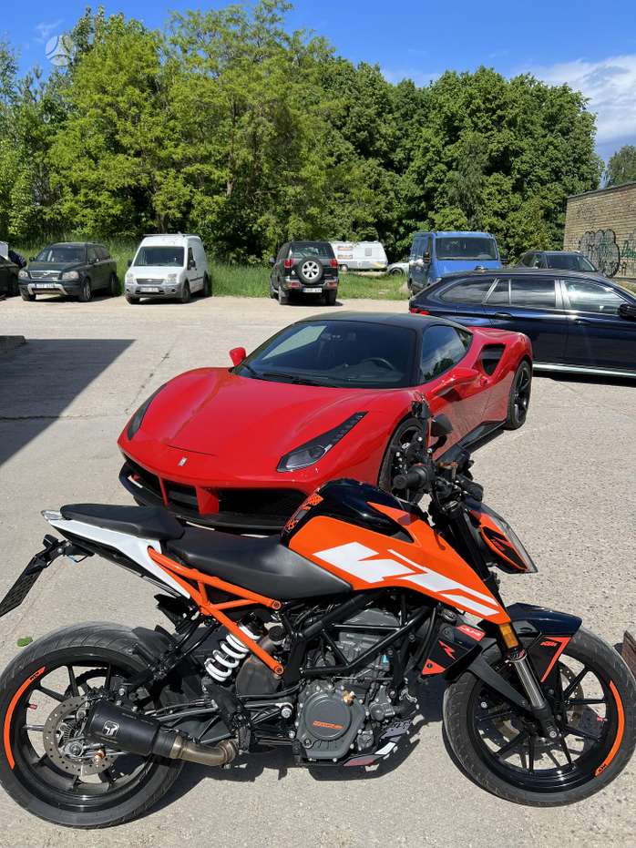 KTM Duke, street / klasikiniai