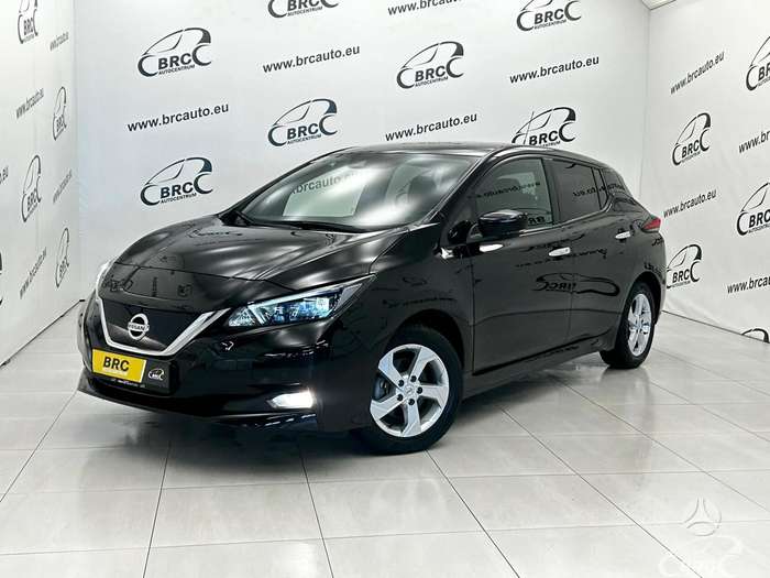 Nissan Leaf, 40 kWh, hatchback