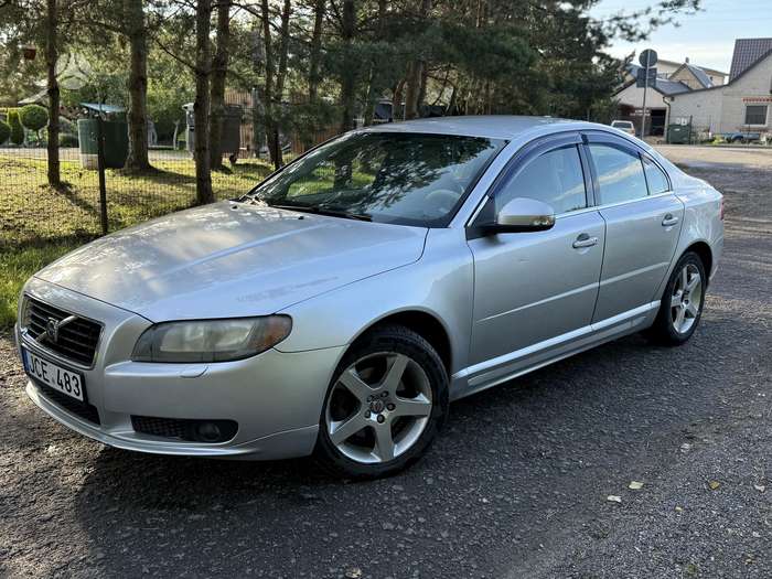 Volvo S80, 2.4 l., Седан