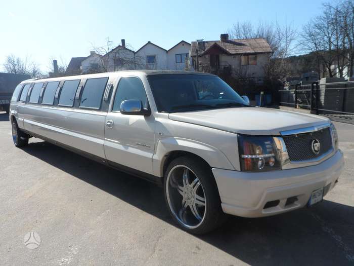 Cadillac Escalade, Лимузин