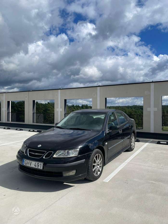 Saab 9-3, Седан