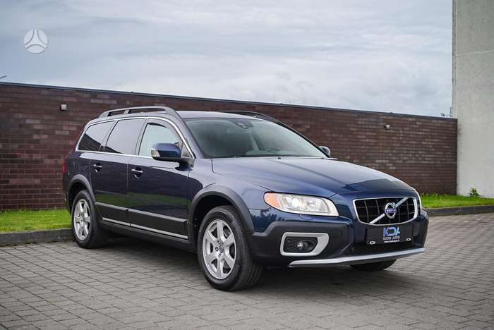 Volvo XC70, 2.4 l., wagon