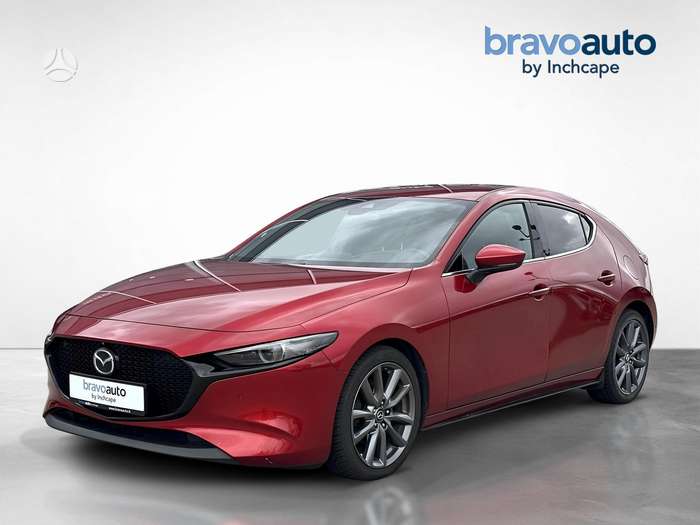 Mazda 3, 2.0 l., off-road / crossover