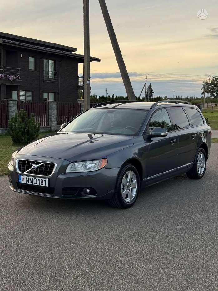 Volvo V70, 2.4 l., hatchback