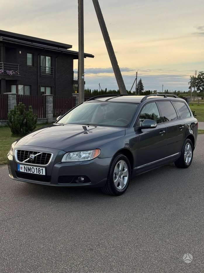 Volvo V70, 2.4 l., Хэтчбек