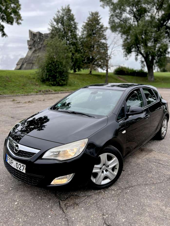 Opel Astra, 1.7 l., hatchback