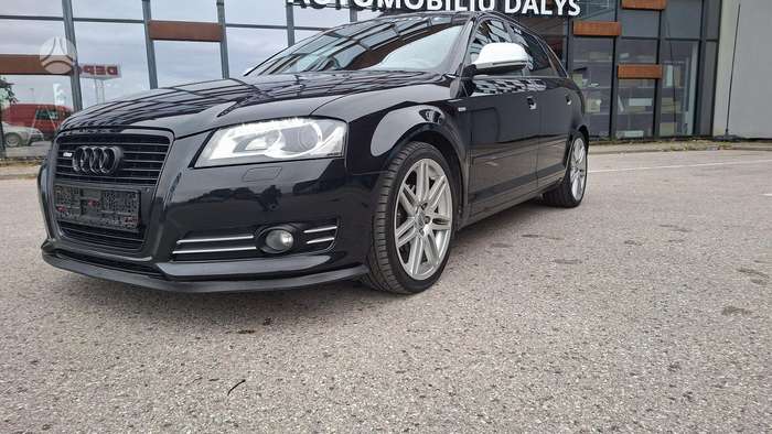 Audi A3, 1.8 l., hatchback