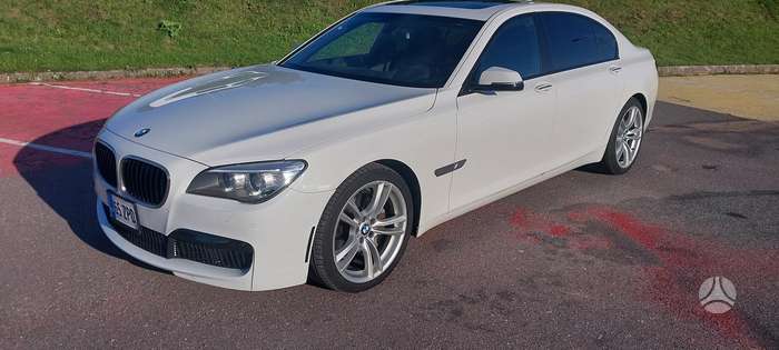 BMW 740, 3.0 l., Седан