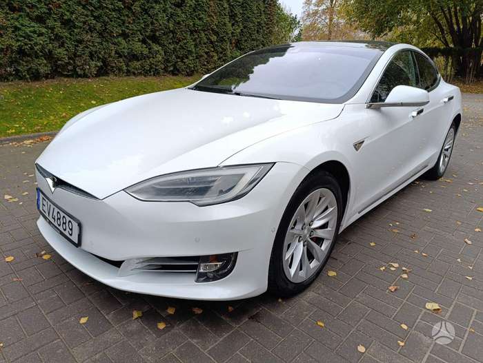 Tesla Model S, 90 kWh, hatchback