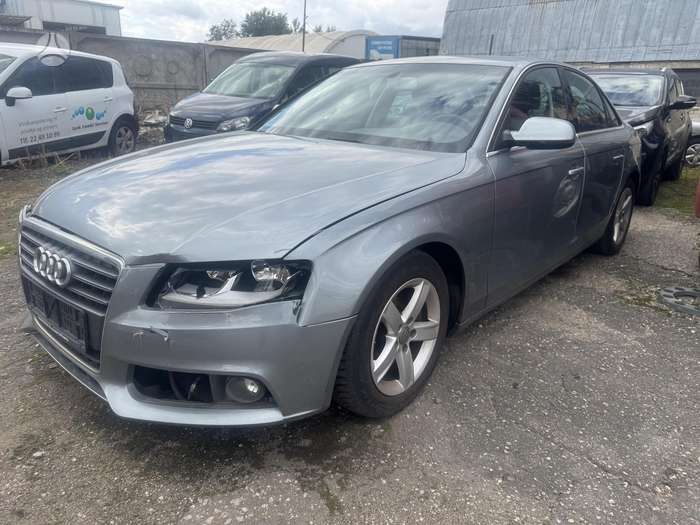 Audi A4, 2.0 l., Седан