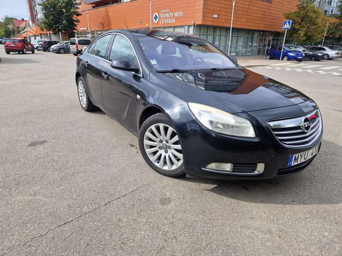 Opel Insignia, 2.0 l., Седан