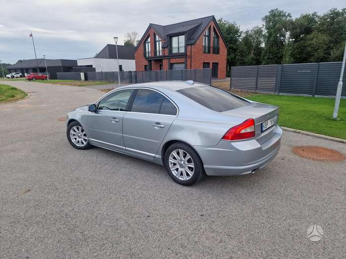 Volvo S80, 3.2 l., Седан