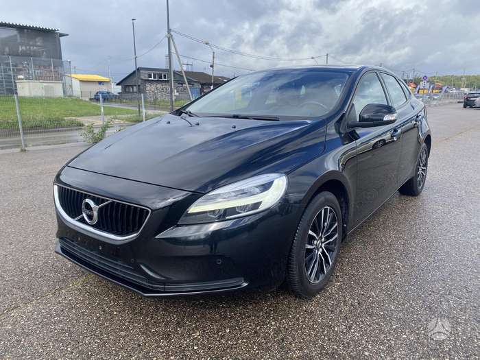 Volvo V40, 2.0 l., Хэтчбек