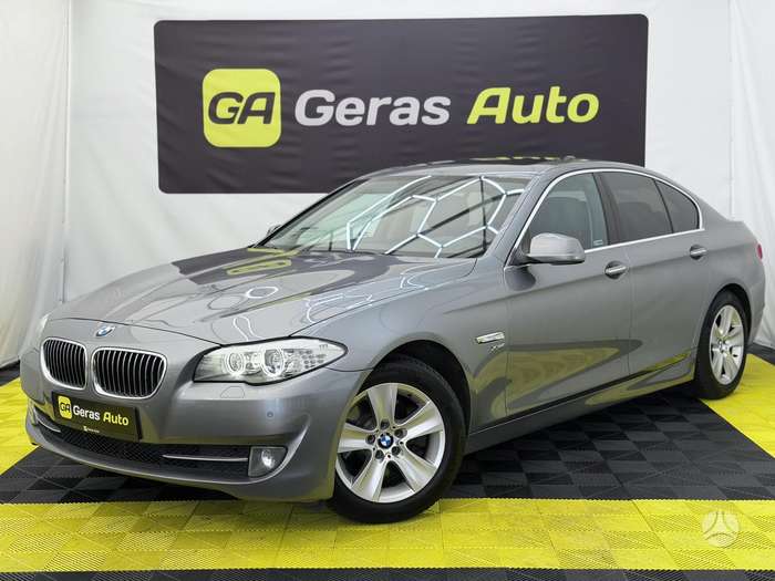 BMW 528, 2.0 l., Седан