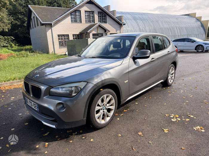BMW X1, 2.0 l., hatchback