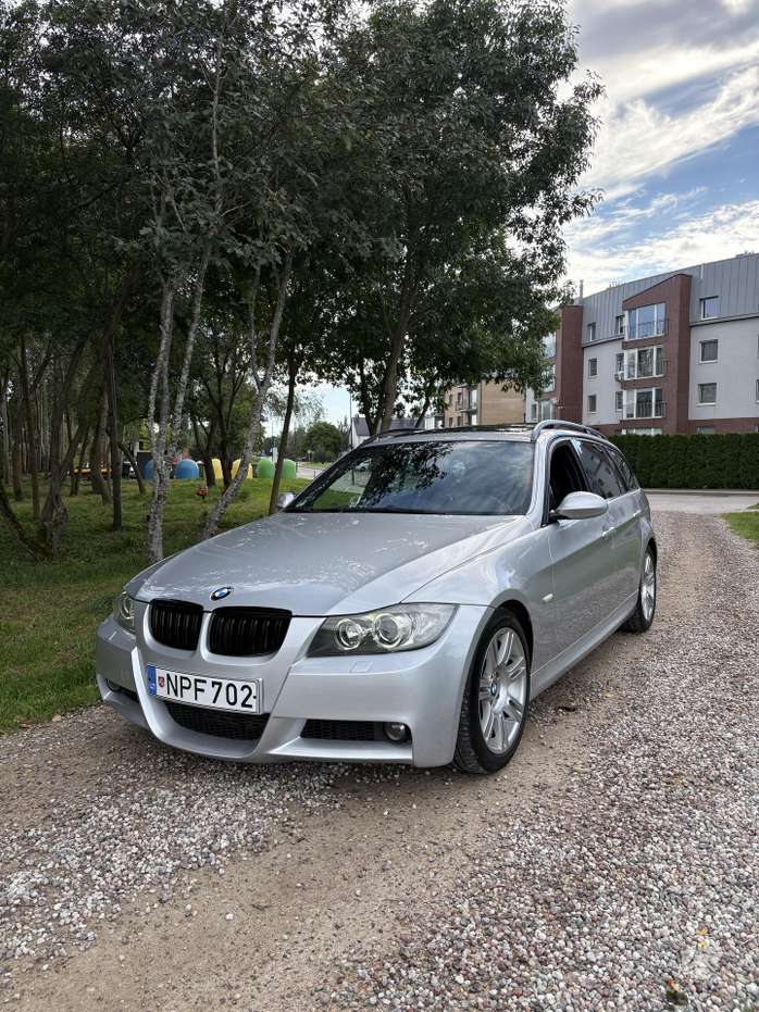 BMW 325, 3.0 l., wagon