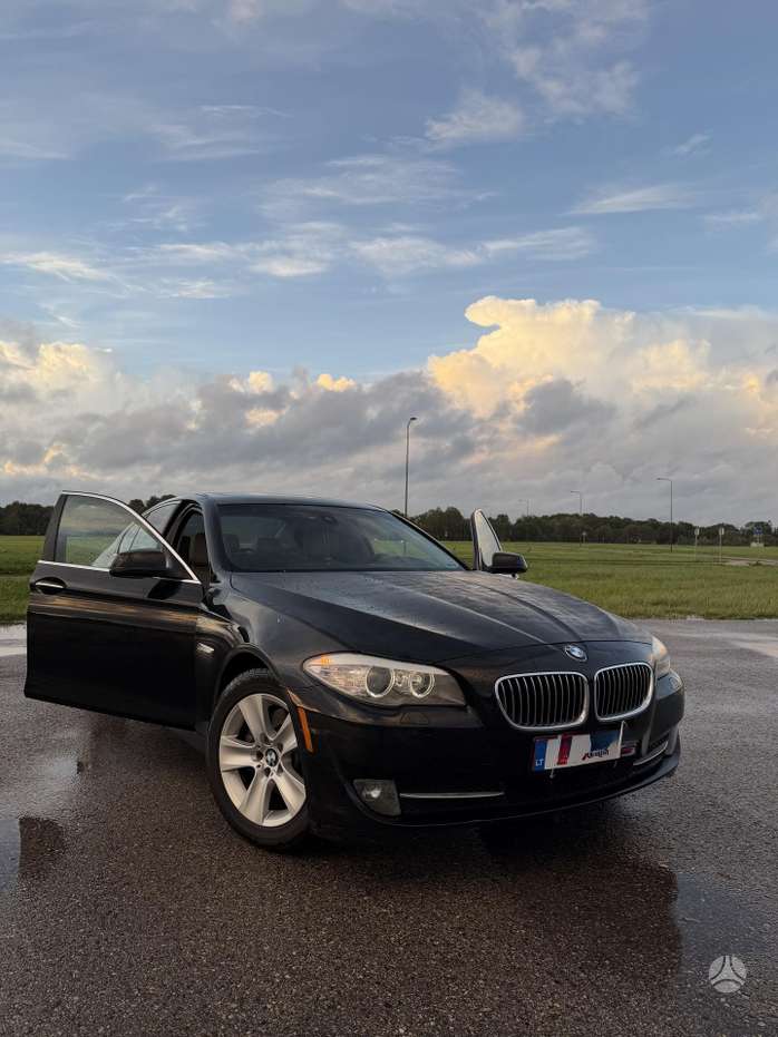 BMW 528, 3.0 l., Седан