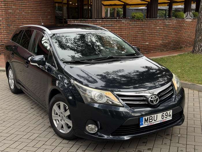 Toyota Avensis, 2.0 l., Универсал
