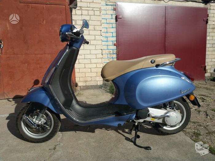 Piaggio Vespa 49cc, scooters / mopeds