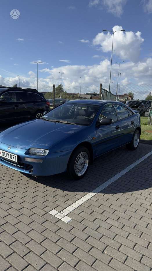 Mazda 323F, 1.5 l., hatchback