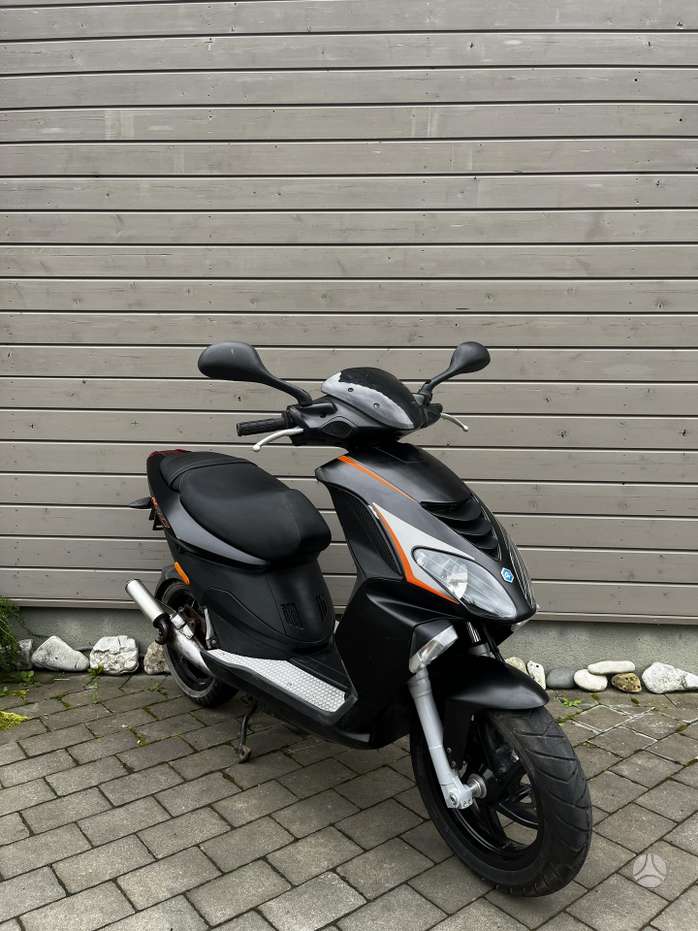 Piaggio NRG 50cc, scooters / mopeds