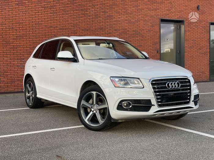 Audi Q5, 3.0 l., off-road / crossover