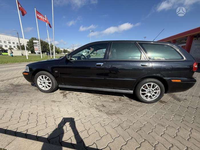 Volvo V40, 1.8 l., wagon