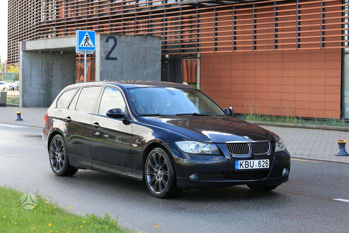 BMW 325, 3.0 l., wagon
