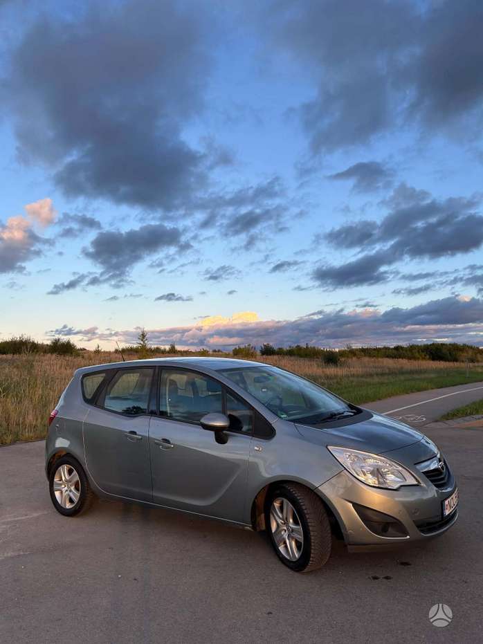 Opel Meriva, 1.4 l., Хэтчбек