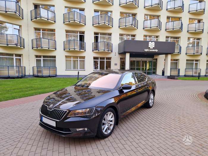 Skoda Superb, 2.0 l., Хэтчбек
