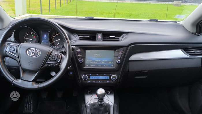 Toyota Avensis, 2.0 l., Универсал