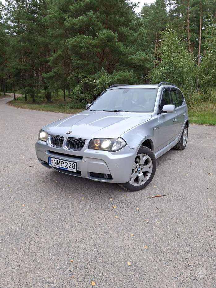 BMW X3, 3.0 l., hatchback