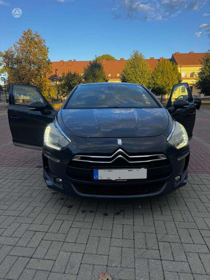 Citroen DS5, 1.6 l., Хэтчбек