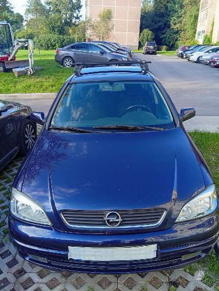 Opel Astra, 1.8 l., hatchback