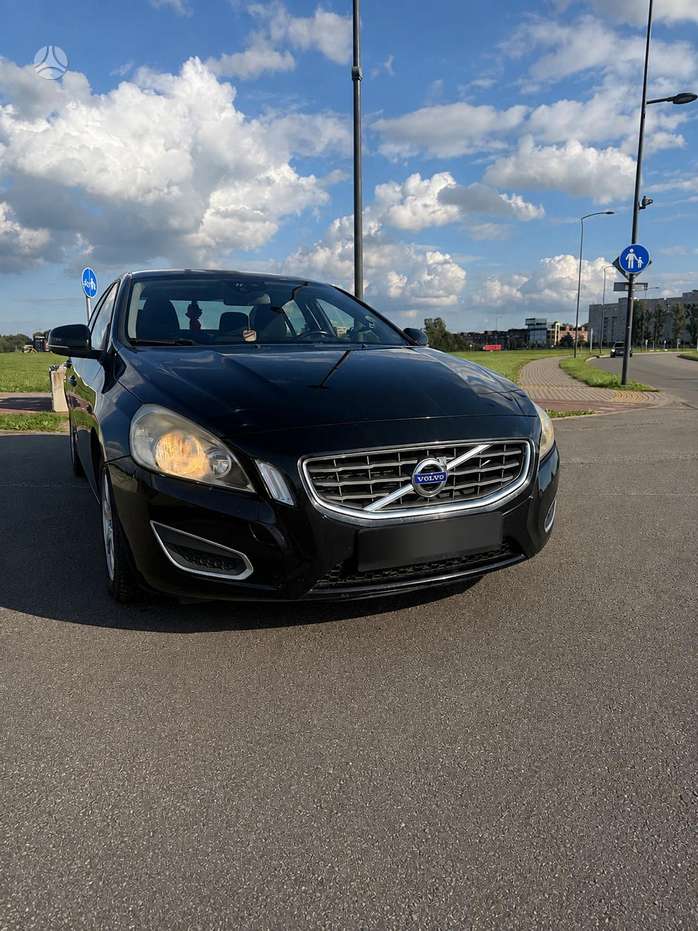 Volvo S60, 2.0 l., Седан