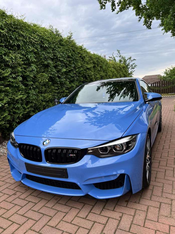 BMW M4, 3.0 l., coupe