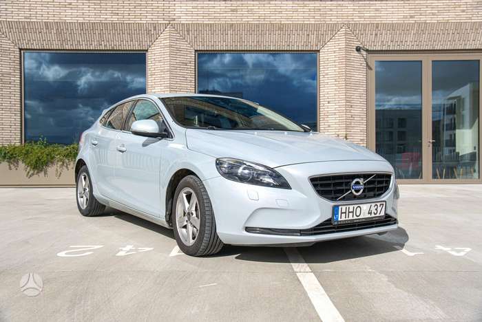 Volvo V40, 2.0 l., Хэтчбек