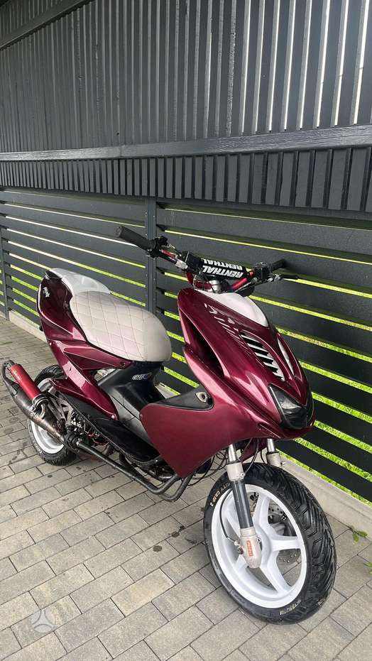 Yamaha Aerox 50cc, мотороллеры / мопеды