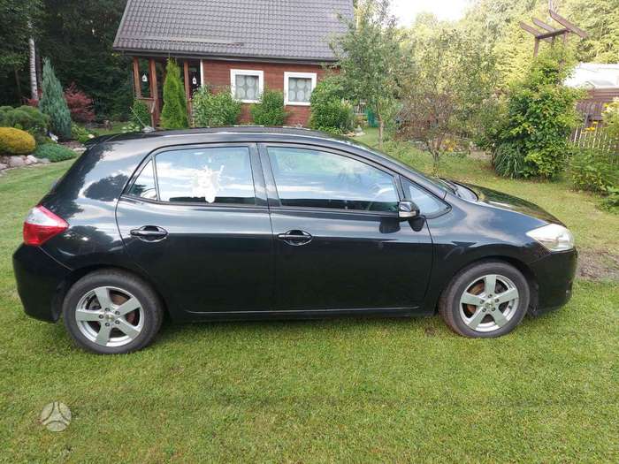 Toyota Auris, 1.3 l., Хэтчбек