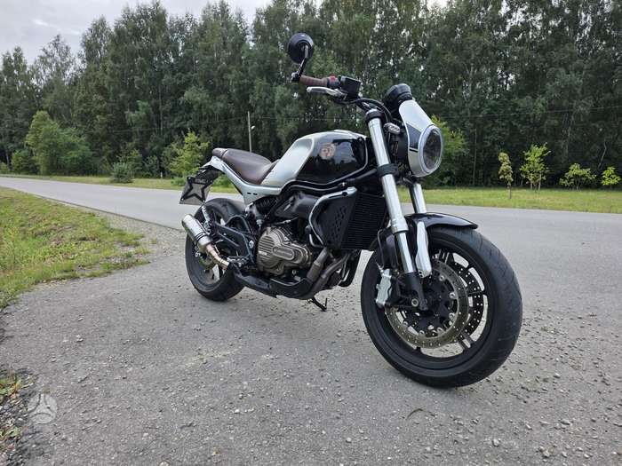 QJMOTOR SRV 600V 552cc, street / classic