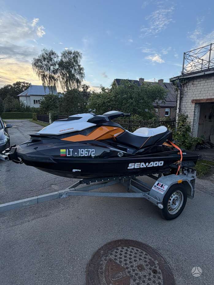 Sea-Doo GTR, jet skis