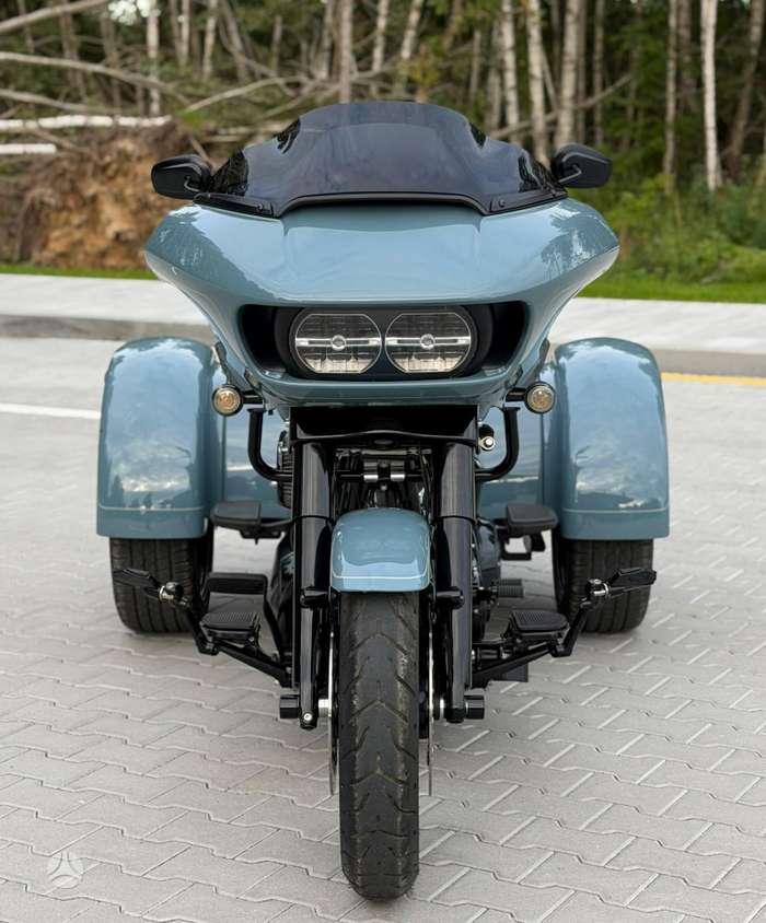 Harley-Davidson FLTR 1868cc, triračiai