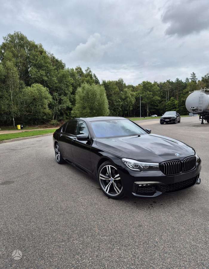 BMW 740, 3.0 l., Лимузин