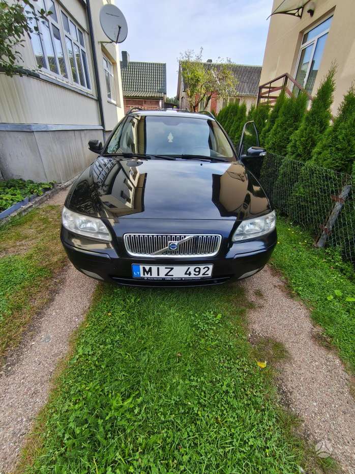 Volvo V70, 2.4 l., wagon